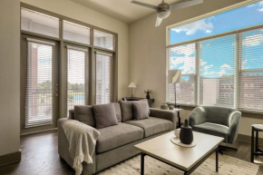 Landing at Enclave at Woodland Lakes - 2 Bedrooms in The Woodlands